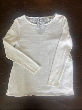 Vineyard Vines White Long Sleeve Knit Top with Pink Whale Logo